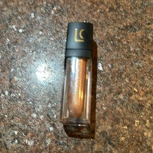 Lucky Chick Liquid Eye Shadow in Shade goldmine